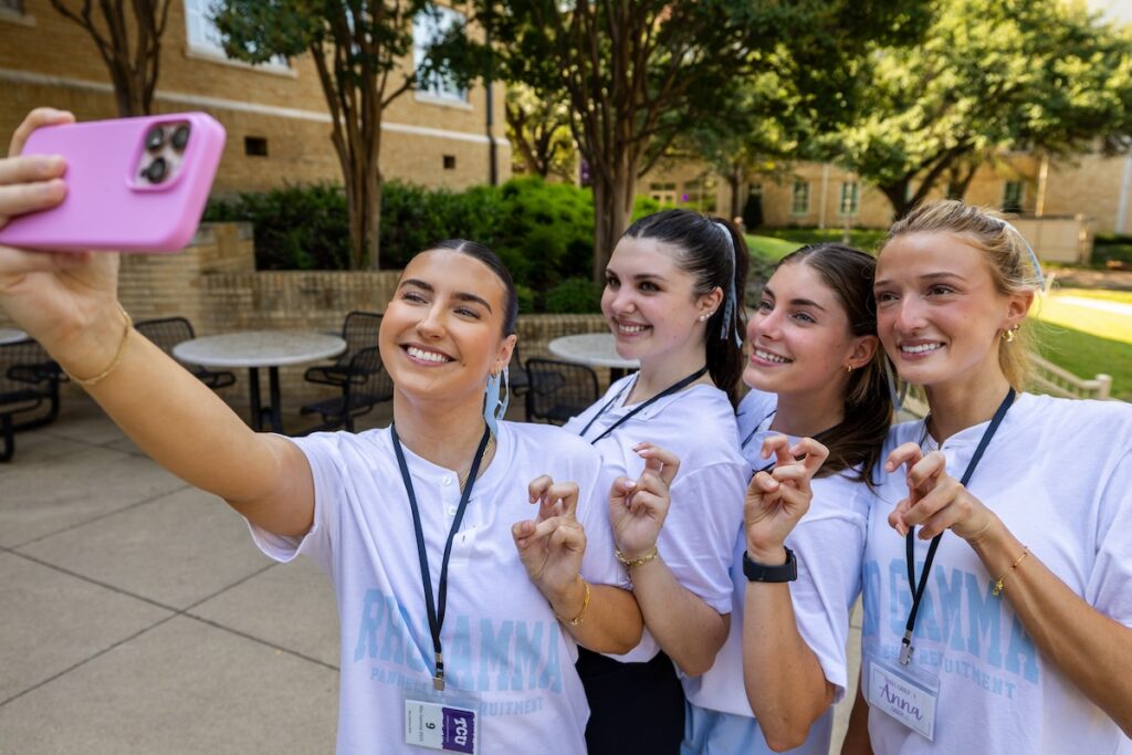 Student move-in